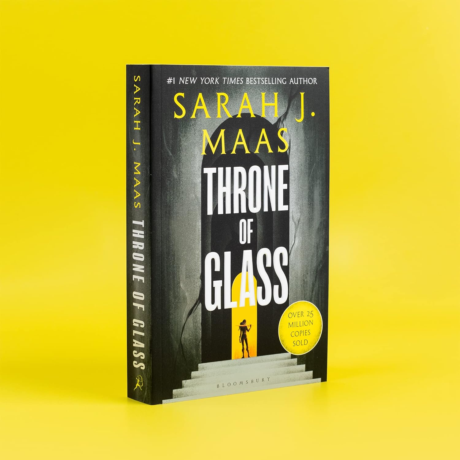 Throne Of Glass: From The  1 Sunday Times Author Of A Court Of Thorns&Roses - Book Monk